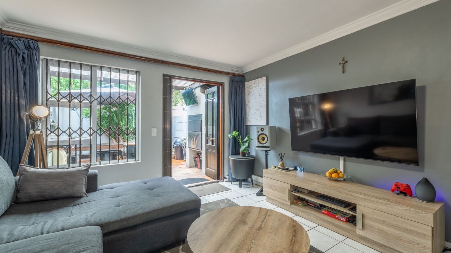 2 Bedroom Property for Sale in Parklands Western Cape